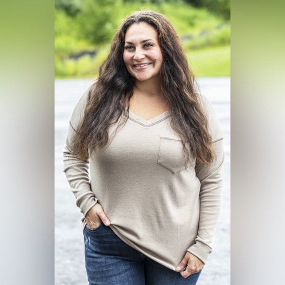 NWT SEW IN LOVE Mocha Ribbed V-Neck Long Sleeve Shirt/Top 2x - Picture 1 of 2